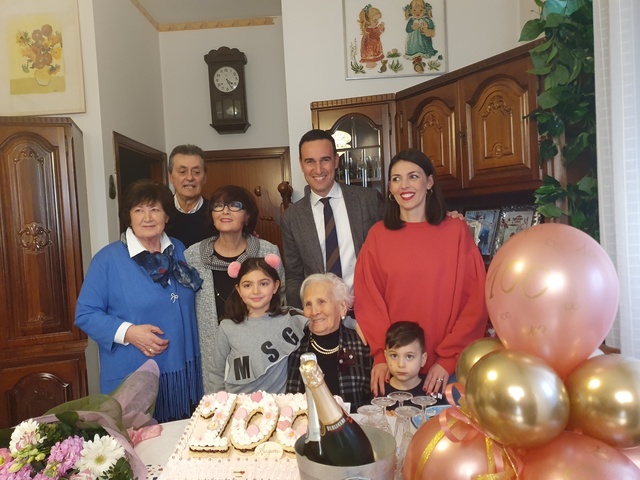  100 anni per Rosa Alessandrini: festa col Sindaco  